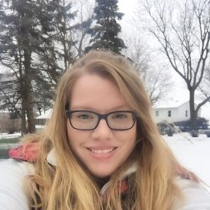 Meet your Posher, Stephanie